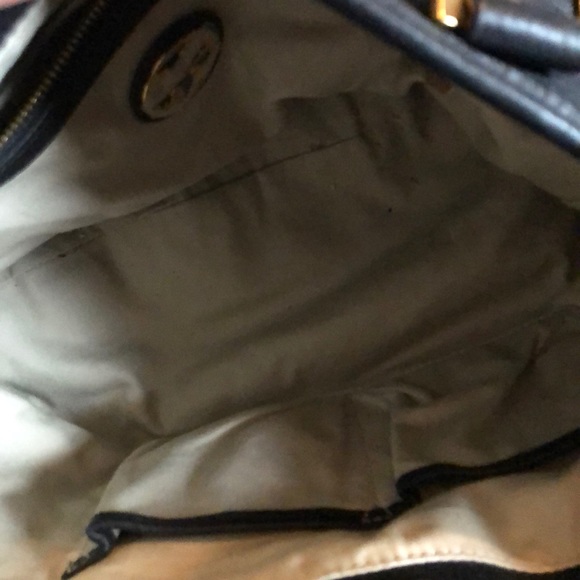 Tory Burch leather purse in excellent condition - Picture 2 of 4